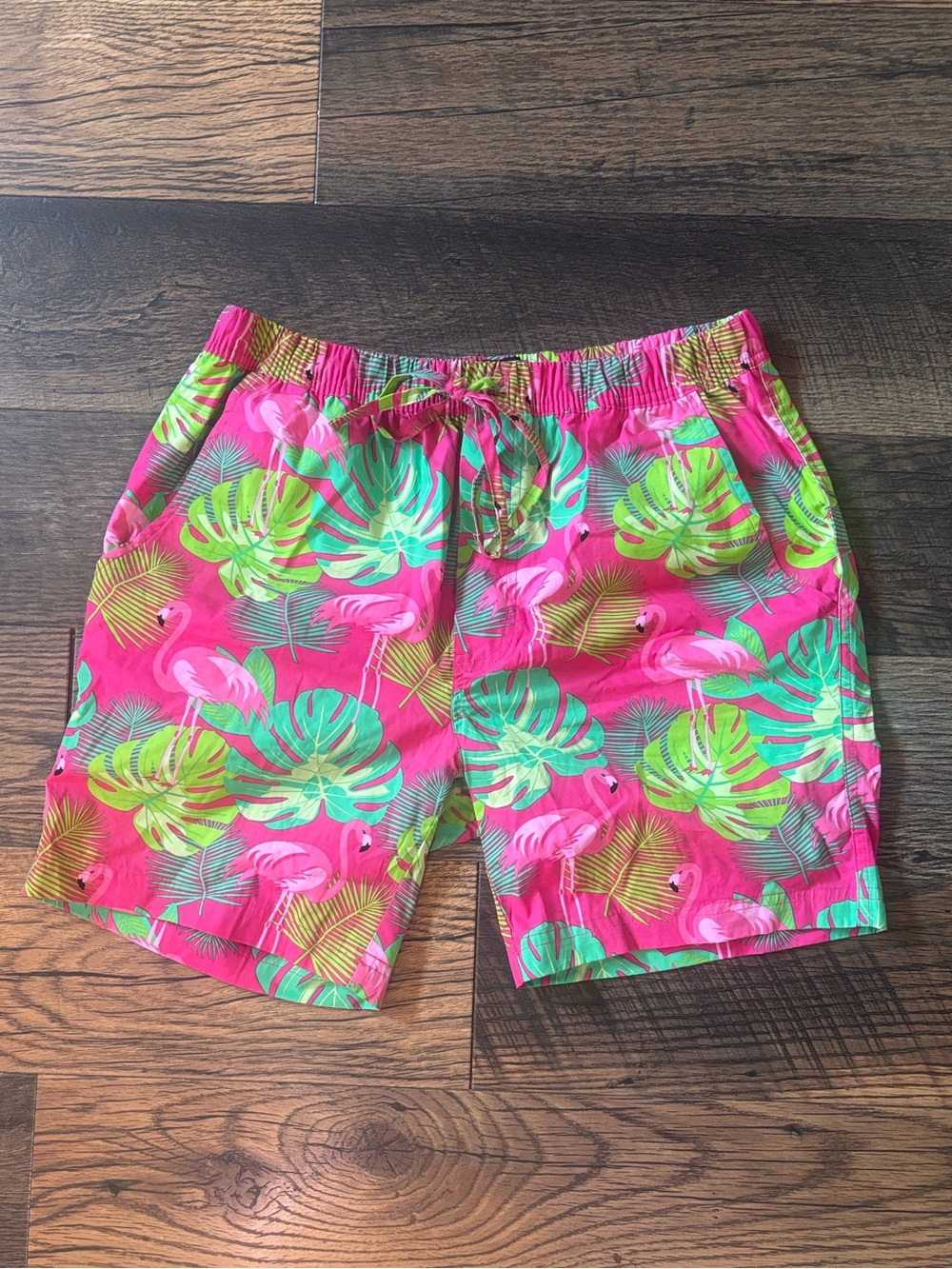 Massive Apparel Pink Tropical Flamingo Men's Elastic Waist Shorts Size Medium